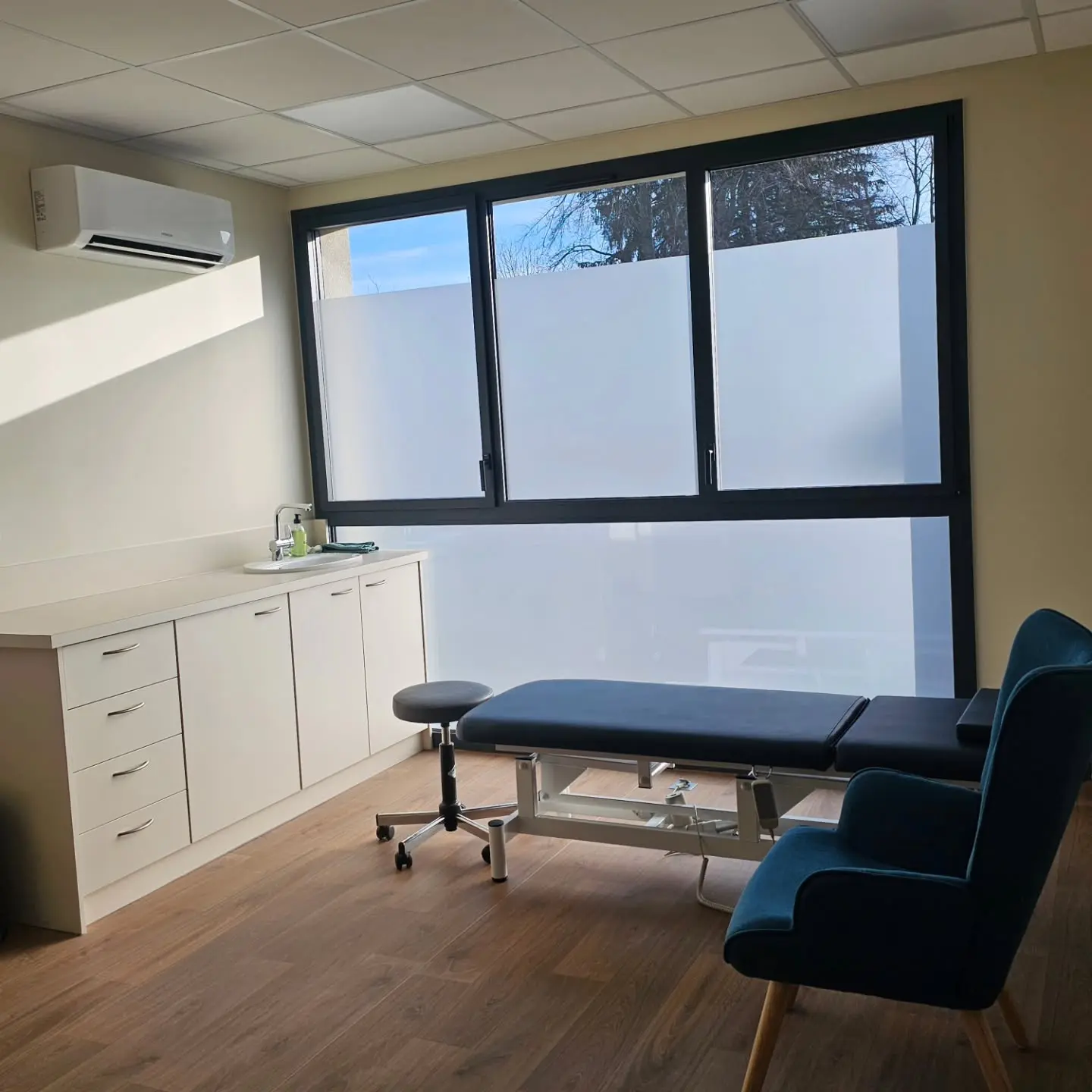 Salle de réflexologie plantaire — cabinet Christine Zacher à Labaroche